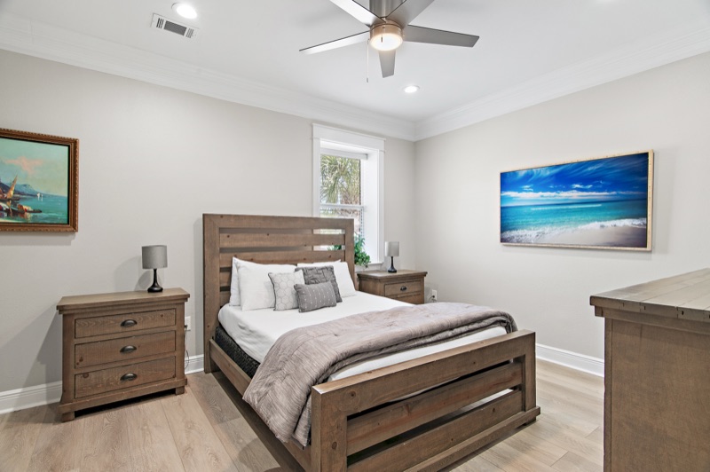 Guest bedroom with king bed